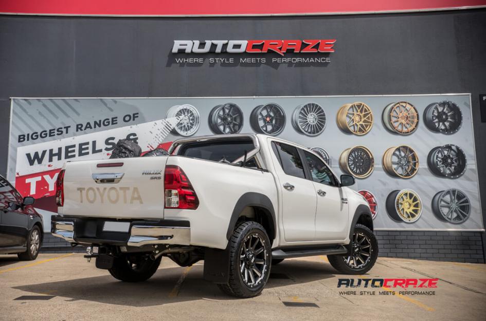 TOYOTA HILUX N80 4WD GD05 MATTE BLACK MILLED ACCENTS